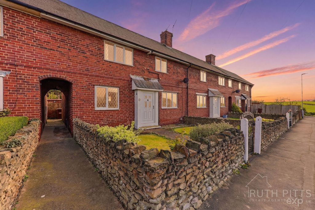 Property photo 3 of 27