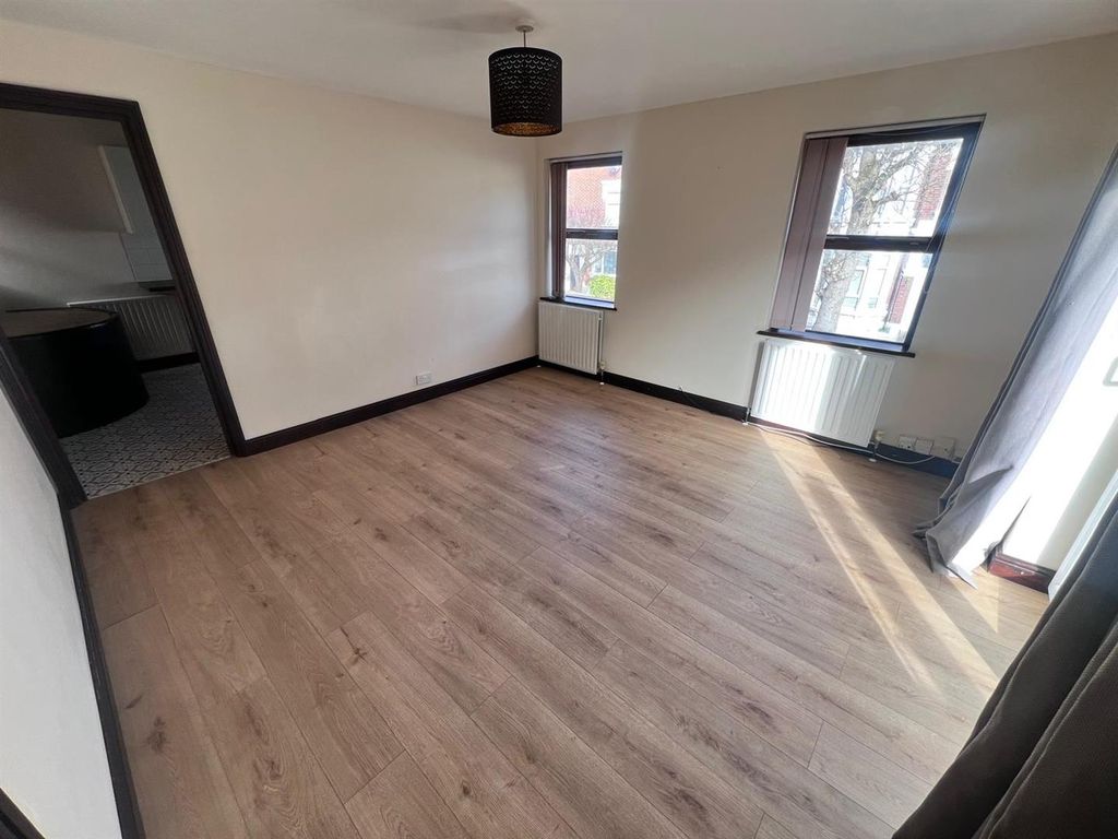 Property photo 1 of 10 2.Jpeg