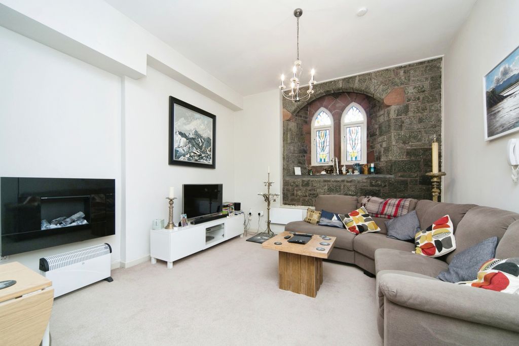 Property photo 1 of 18 Photography