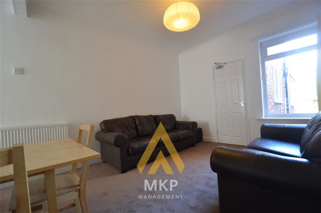 Property photo 3 of 13 3.Png