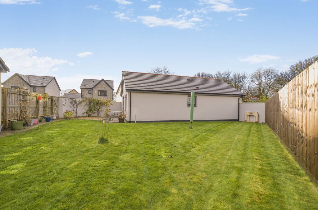 Property photo 3 of 22 1376465-7-6912089...