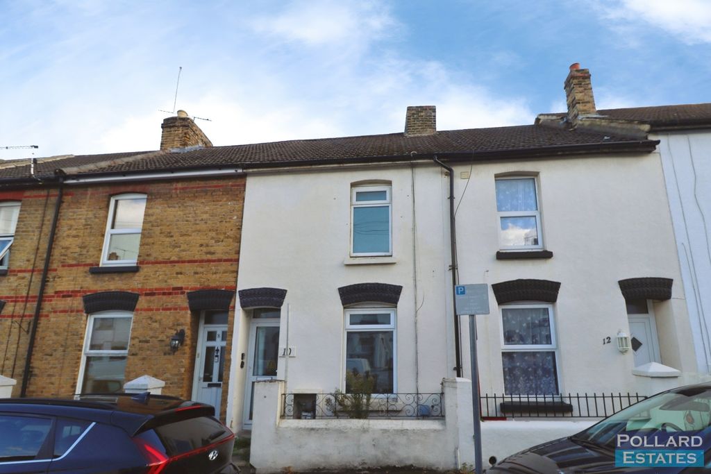 Property photo 1 of 17 Pbox-Img.Jpg