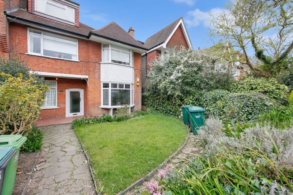 Property photo 2 of 14 _W6B4329