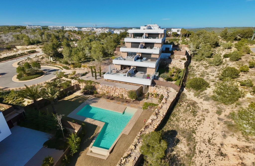 Property photo 1 of 38