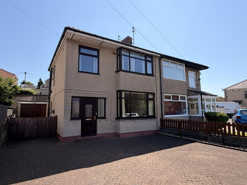 Property photo 1 of 14 External