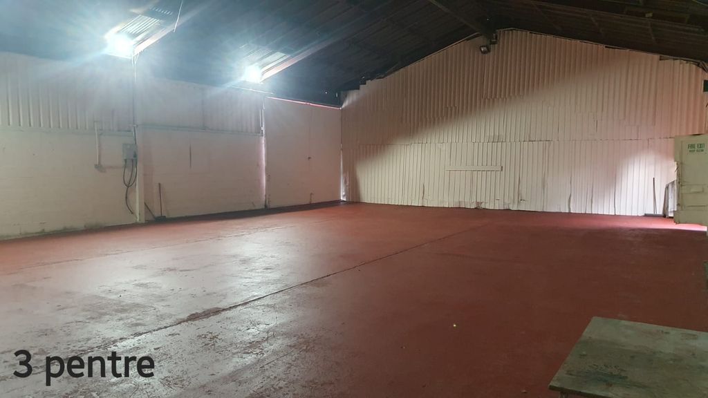 Property photo 1 of 3