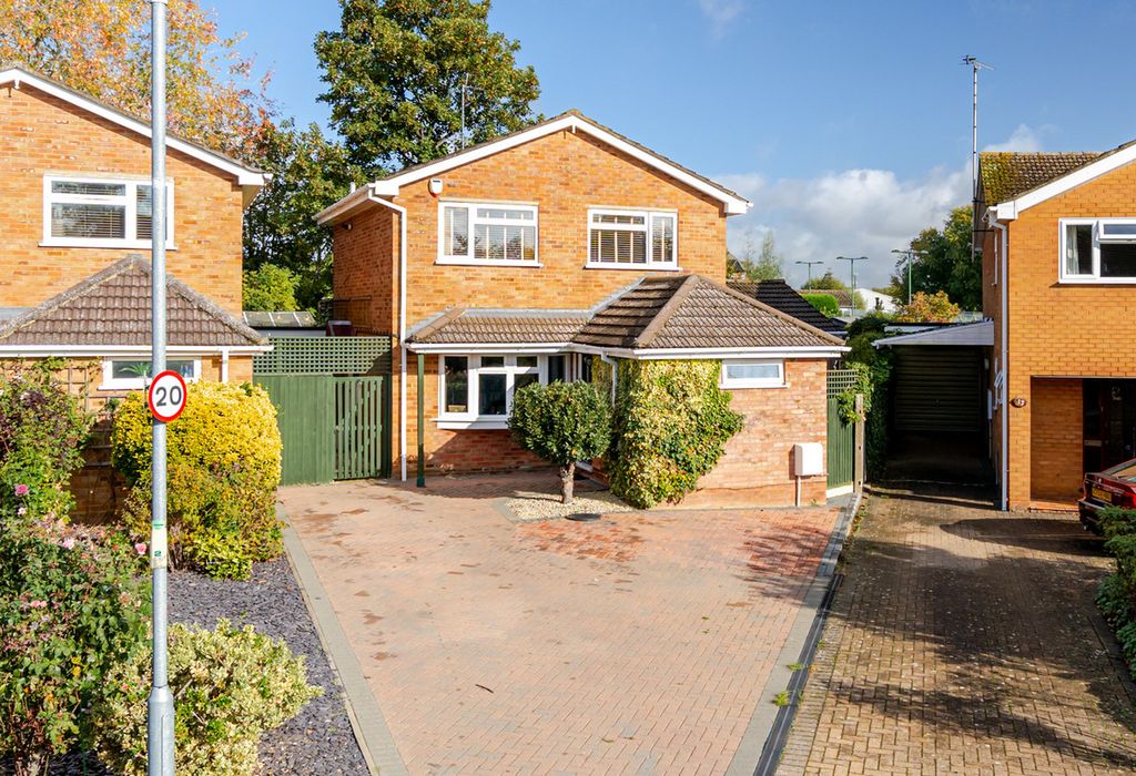 Property photo 1 of 27