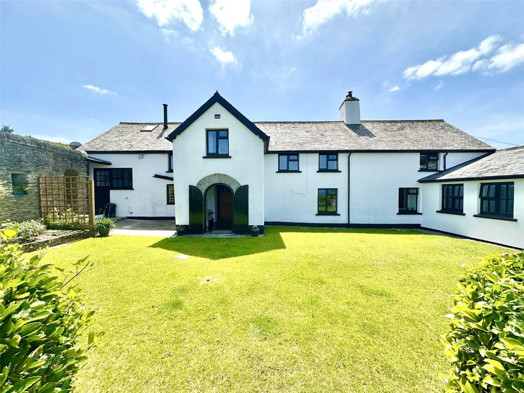 Property photo 2 of 37 Picture No. 06