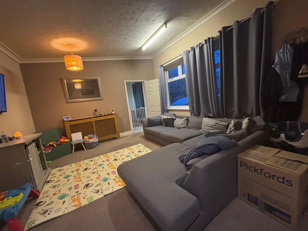 Property photo 3 of 9 Image