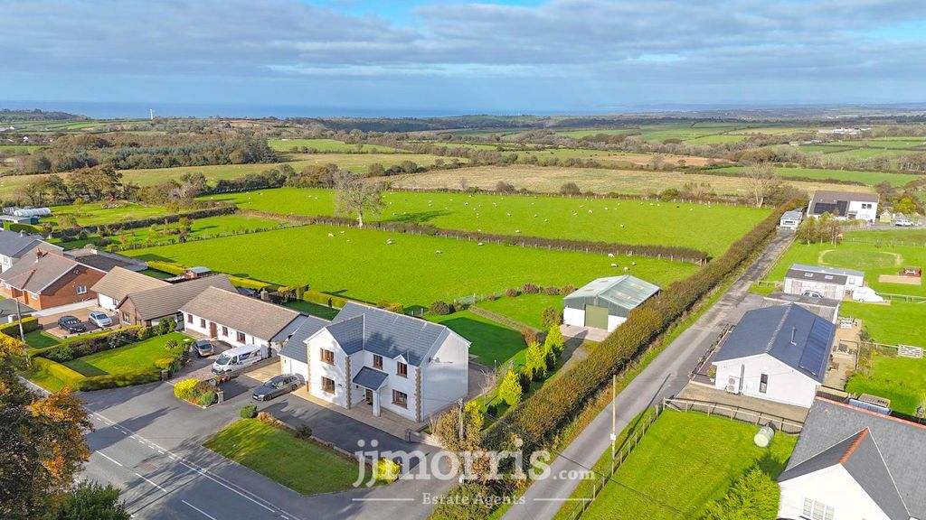 Property photo 3 of 78 9Abf653C-433B-4351-8203-B8Ff80206Aec.Jpeg