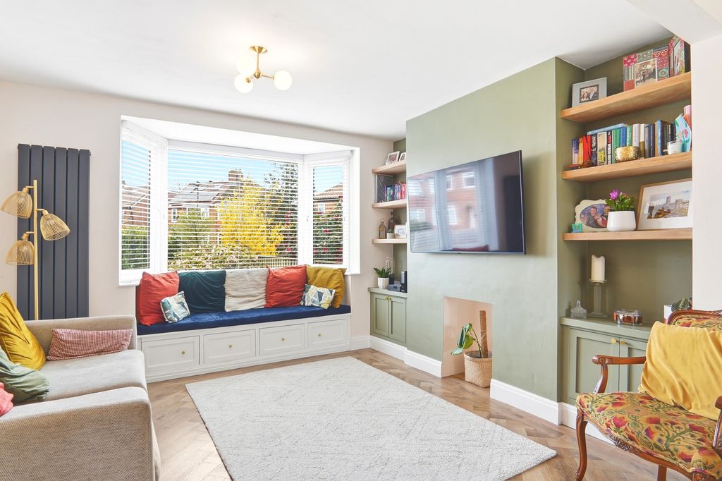 Property photo 2 of 25 Garthsend009