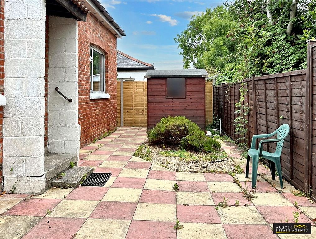 Property photo 3 of 14