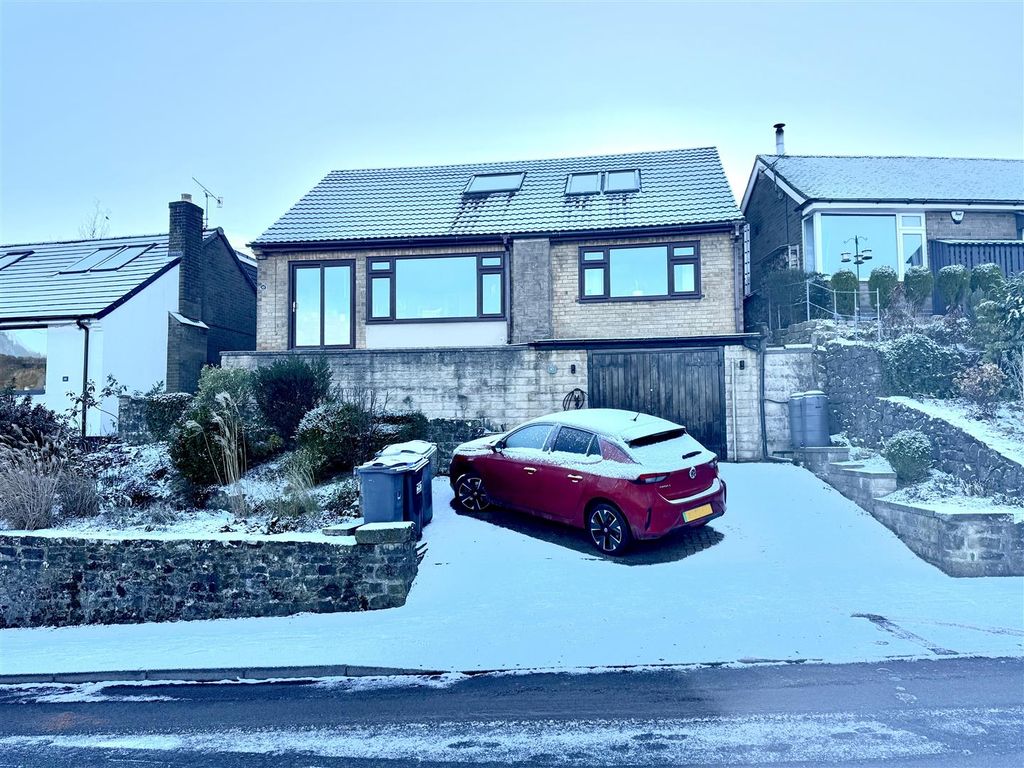 Property photo 1 of 25 New Front.Jpg