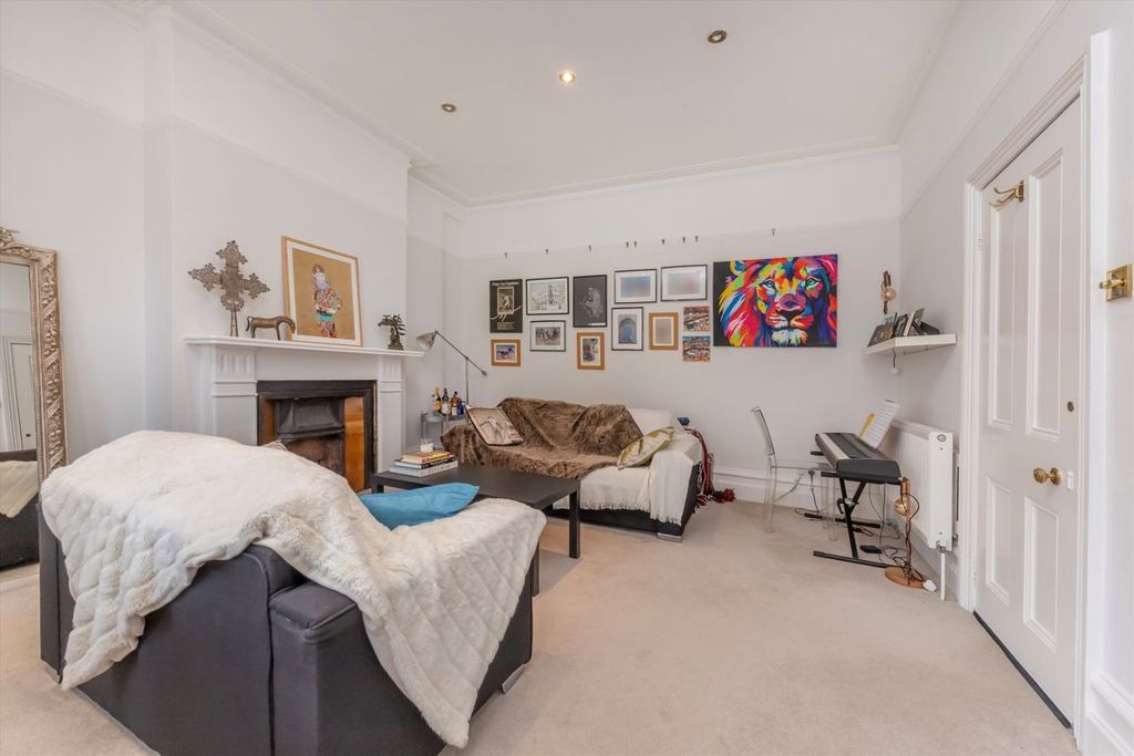 Property photo 2 of 4