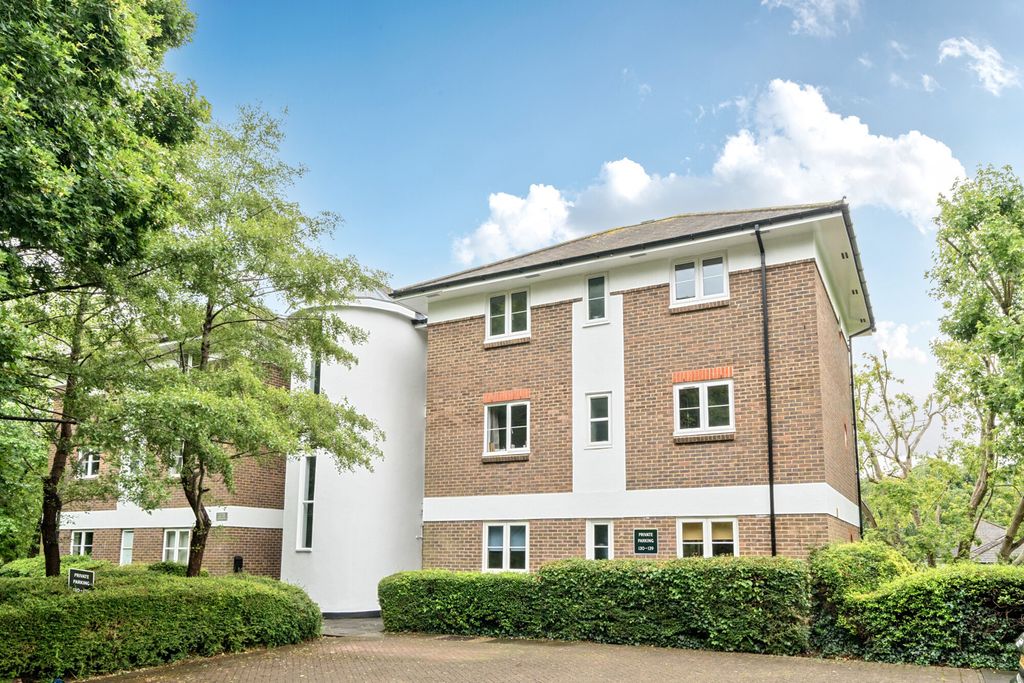 Property photo 1 of 13 External