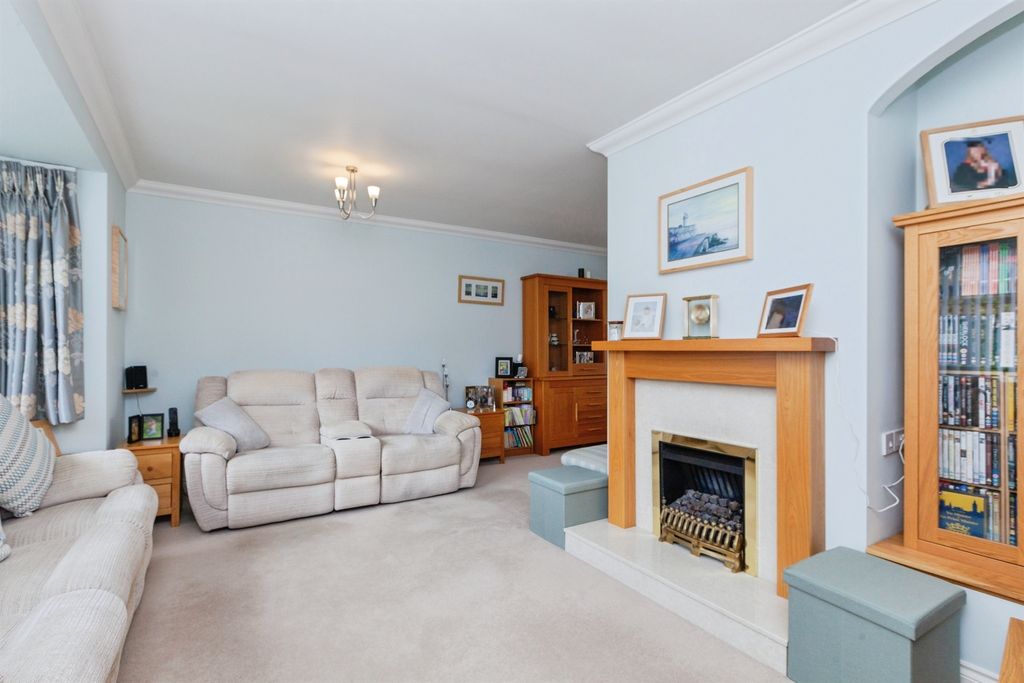 Property photo 2 of 22