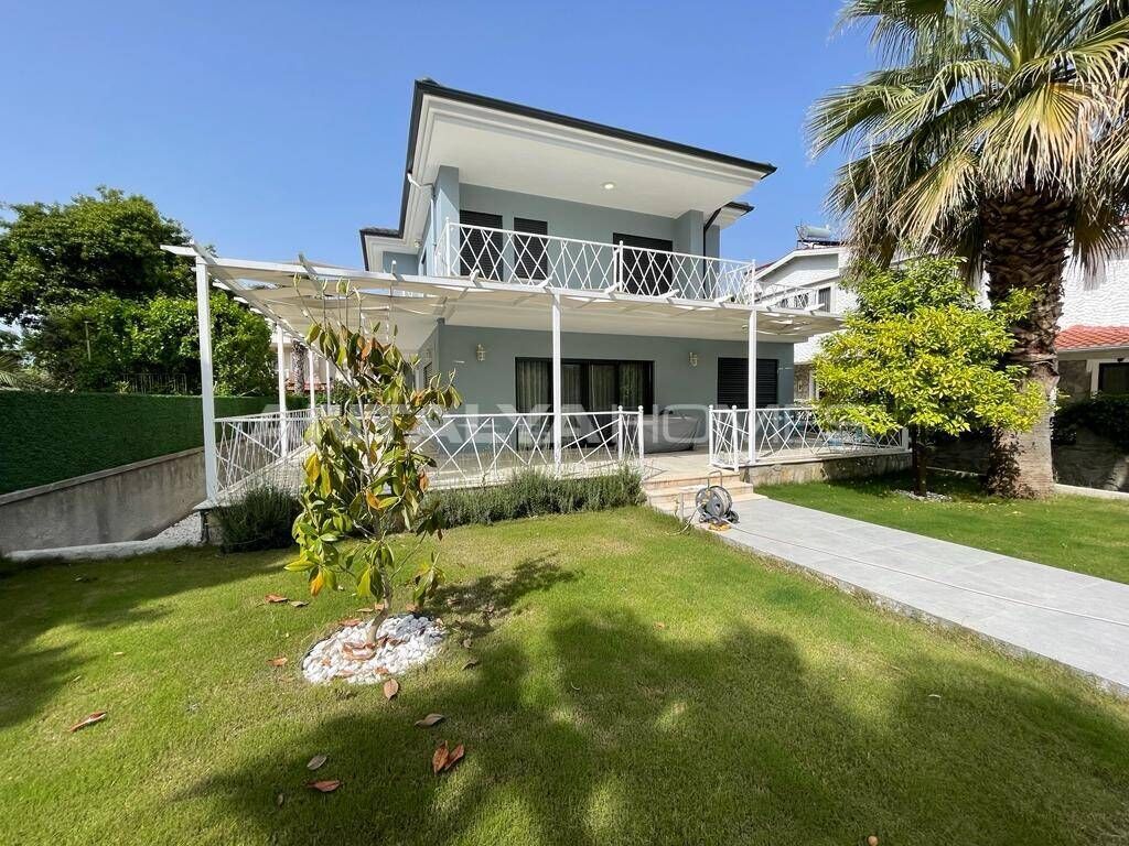 Property photo 2 of 22