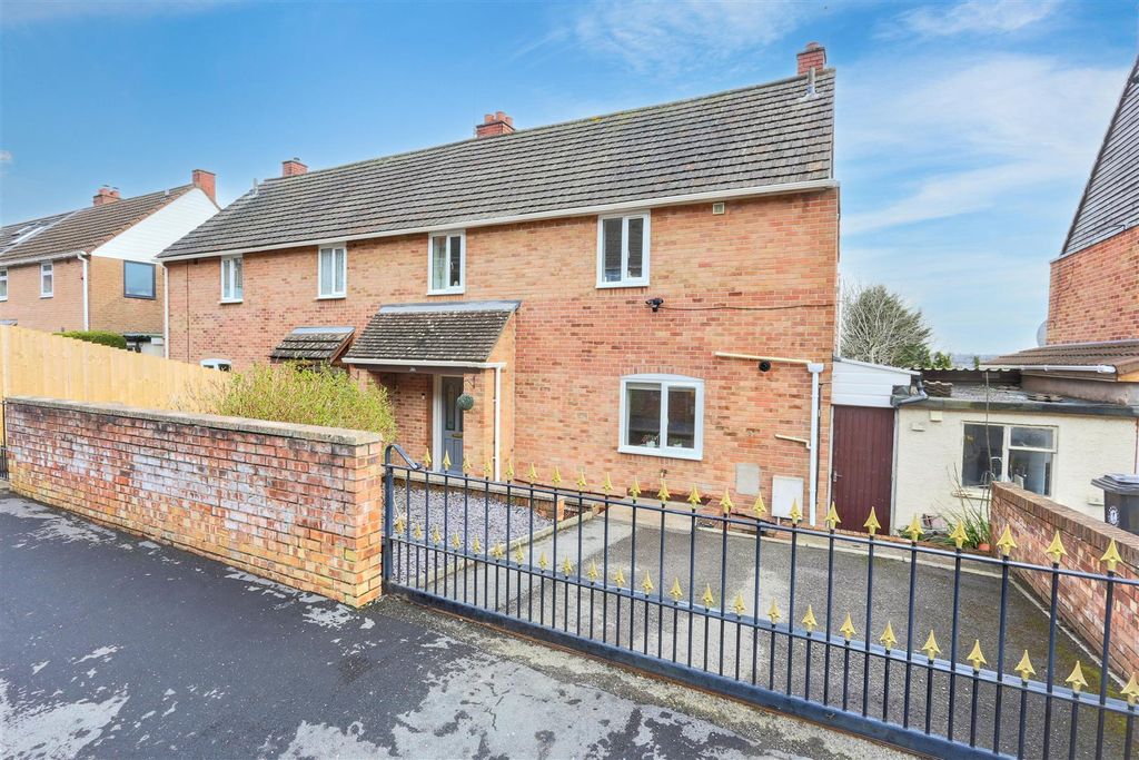 Property photo 1 of 23