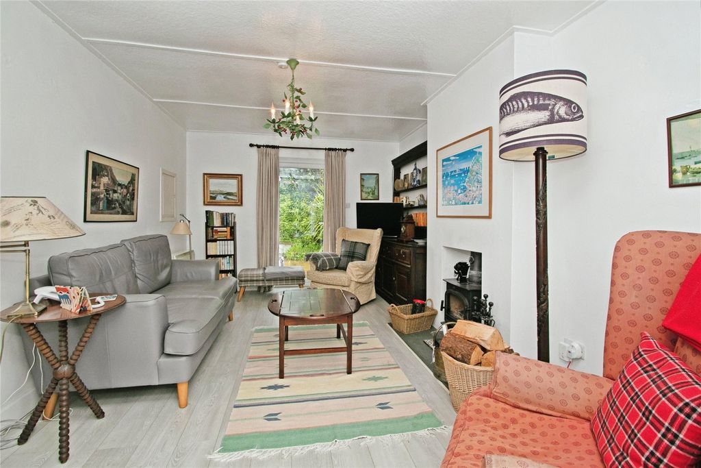 Property photo 3 of 19 Picture No. 25