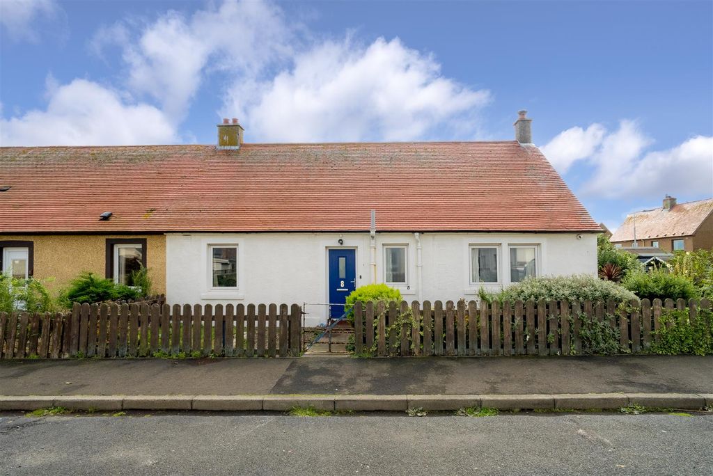 Property photo 2 of 16 8 Brierydean_St Abbs-1.Jpg