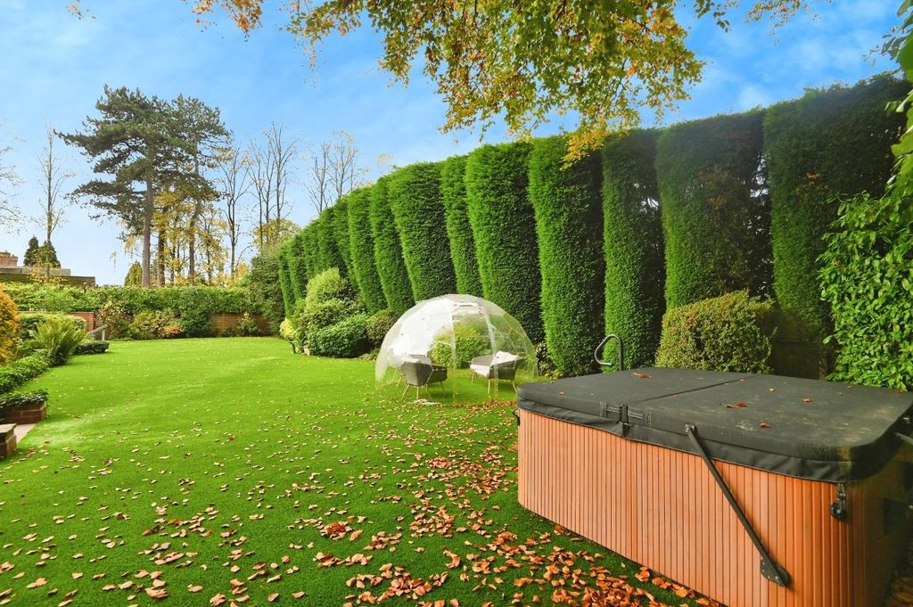 Property photo 2 of 46 4Lut29.Jpg