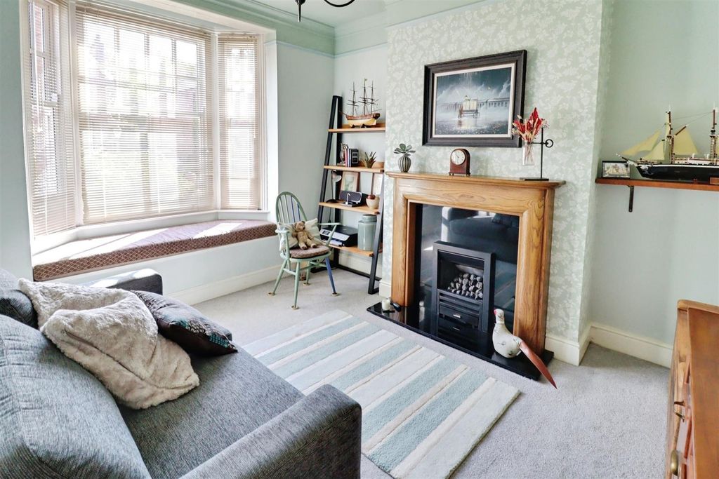 Property photo 3 of 30 7B442713-Img_4329-Img_4331.Jpg