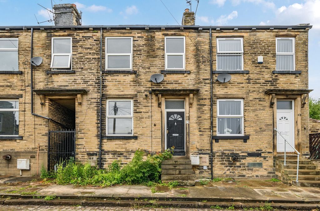Property photo 1 of 10 1464101-11-6A0c84...