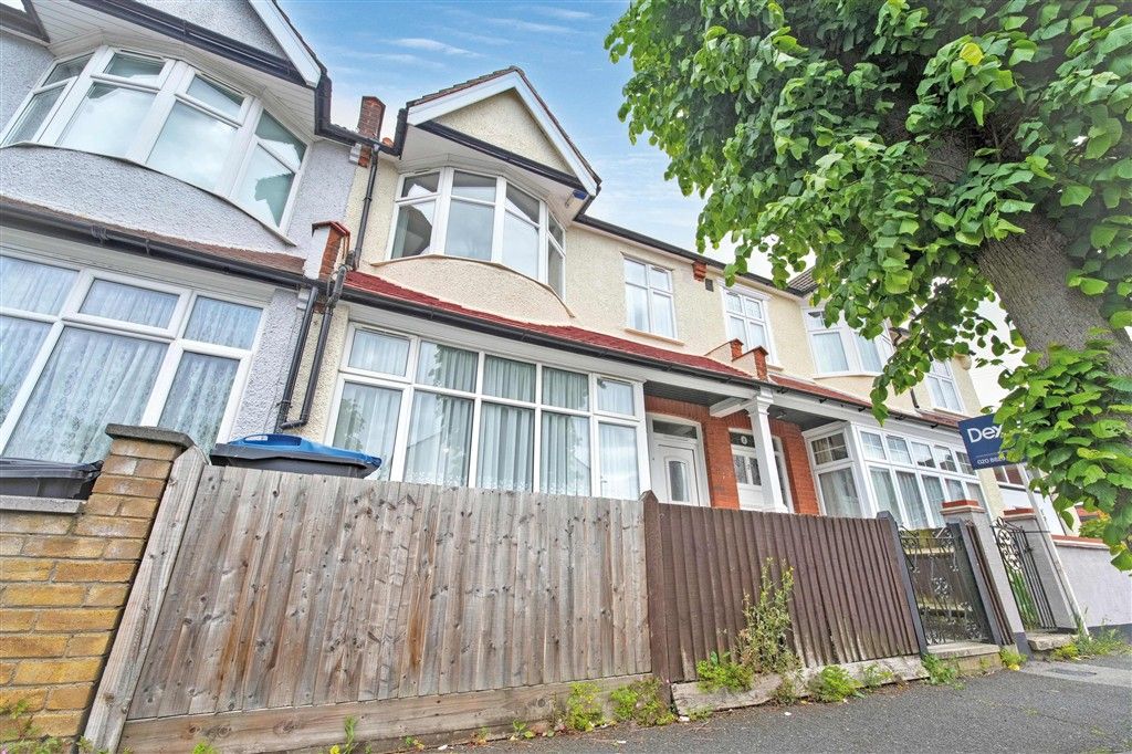 Property photo 1 of 8