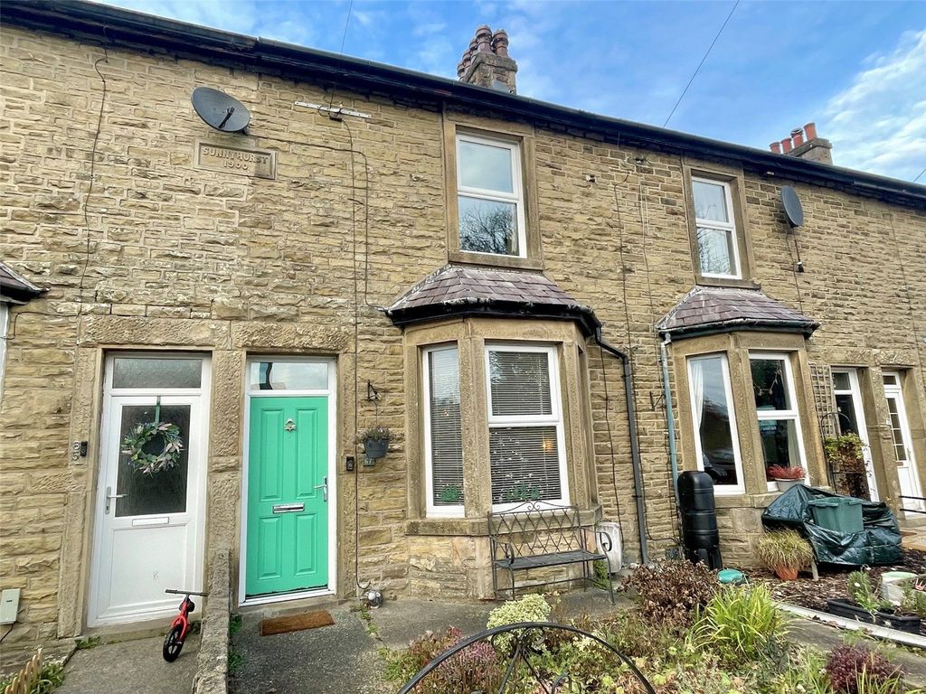 Property photo 3 of 25 External