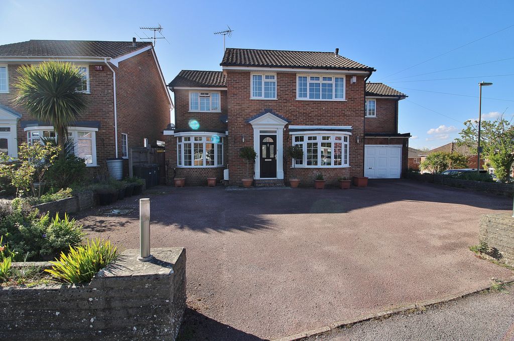 Property photo 1 of 26