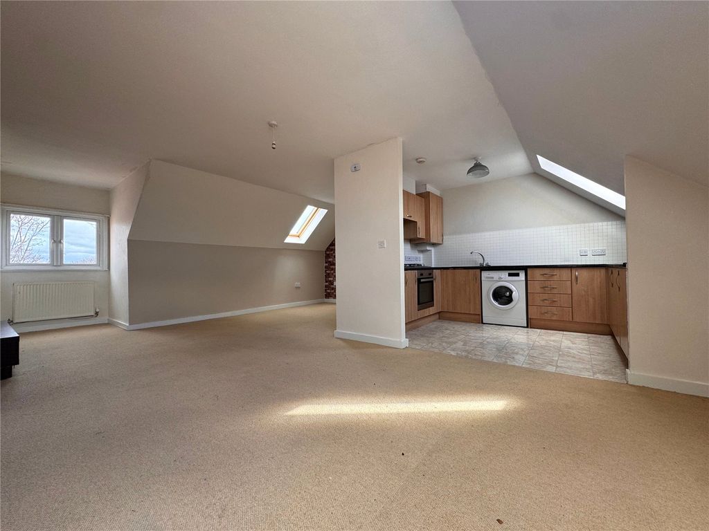 Property photo 2 of 6 Picture No. 04