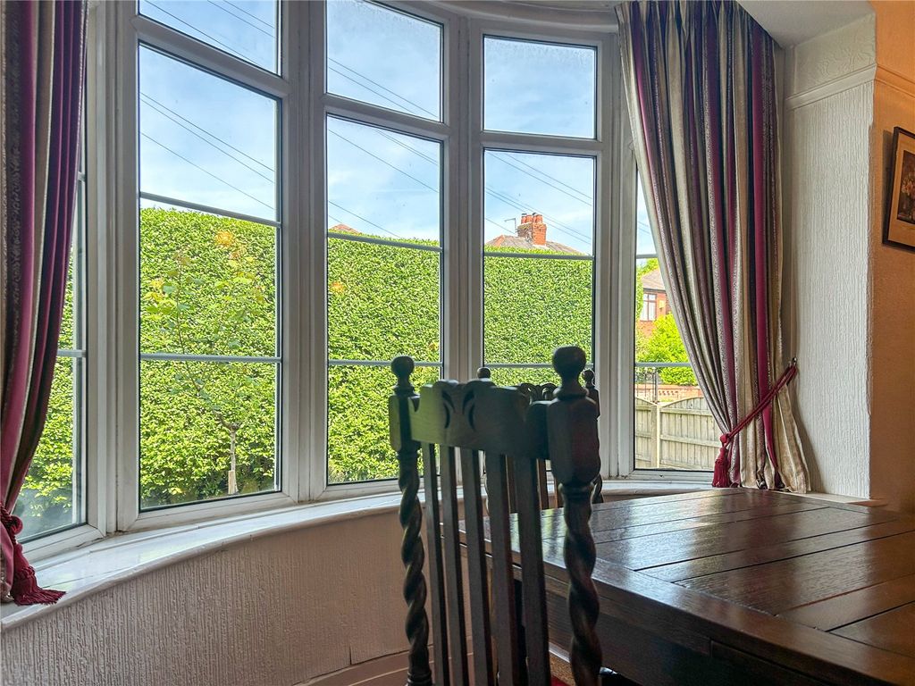 Property photo 3 of 25 Dining Room