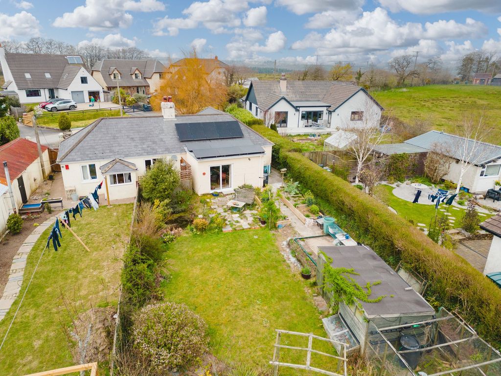 Property photo 1 of 29