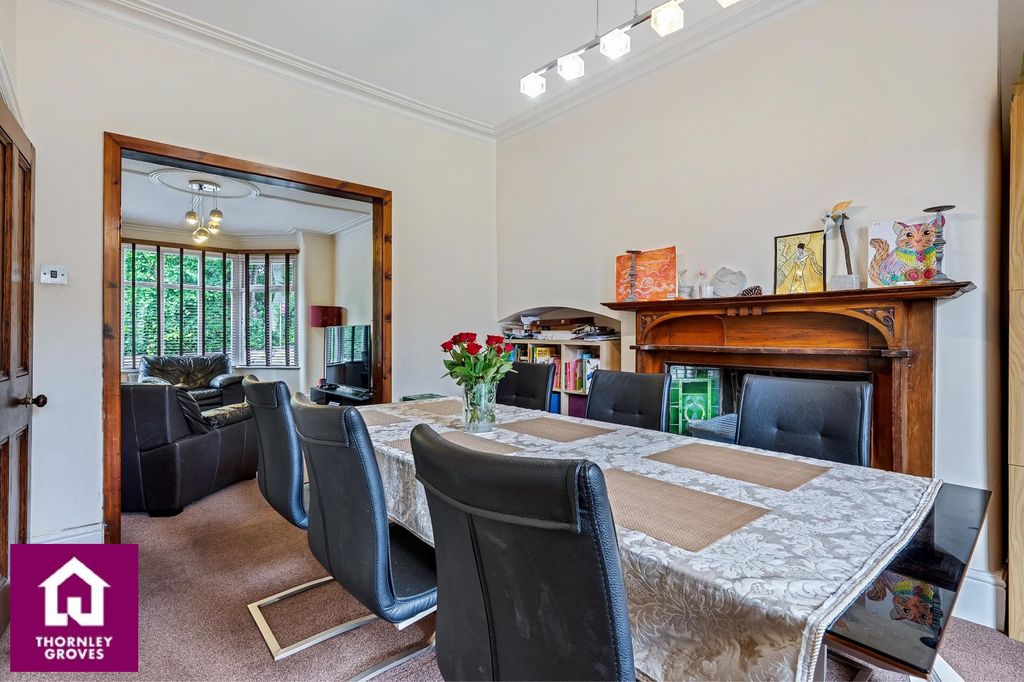 Property photo 3 of 20 Dining Room