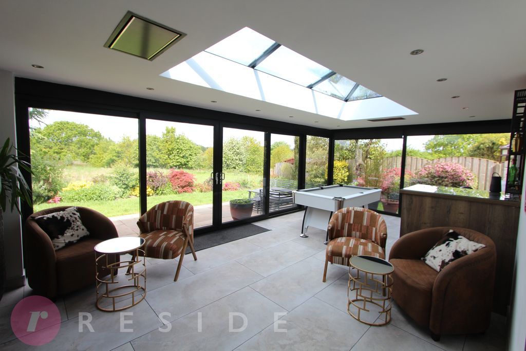 Property photo 3 of 19 Orangery