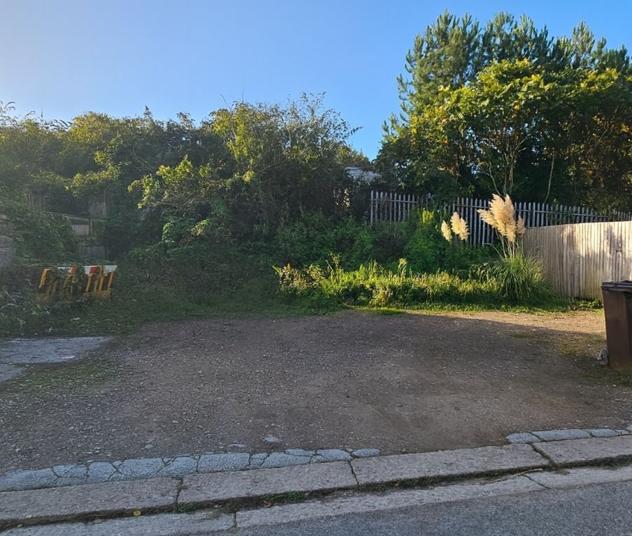 Property photo 3 of 12 Plot Or Parking