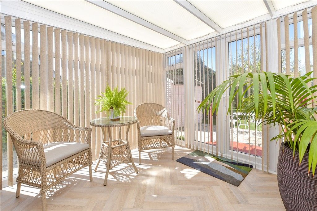 Property photo 2 of 14 Conservatory