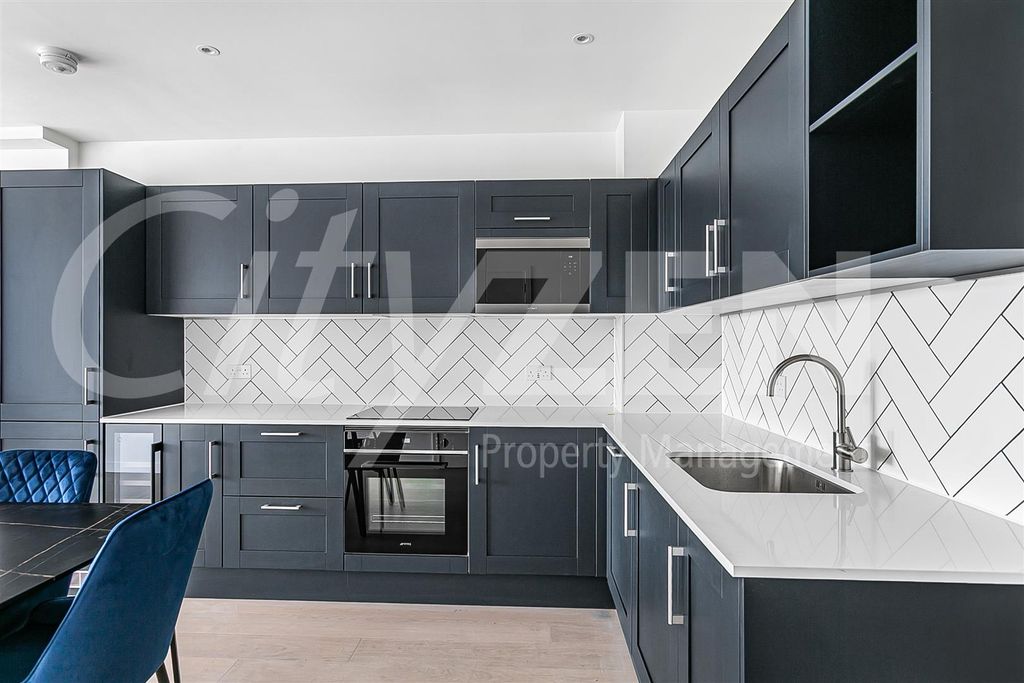 Property photo 2 of 47 Kitchen