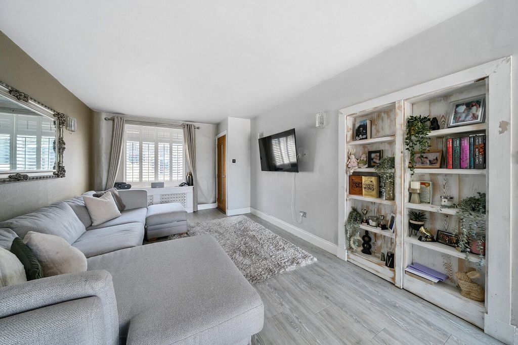 Property photo 2 of 16 Picture No. 08