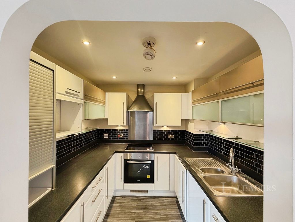 Property photo 3 of 13 Pbox-Img.Jpg