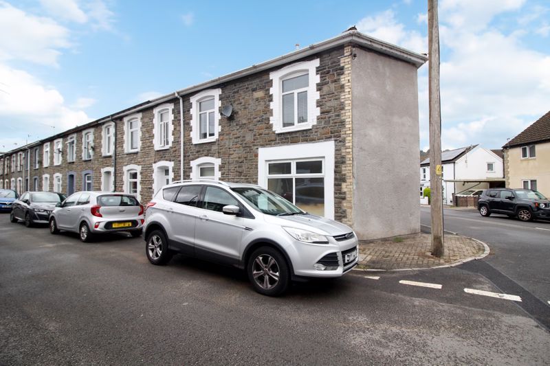 Property photo 1 of 16 Photo 15