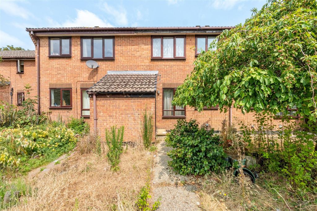 Property photo 1 of 5