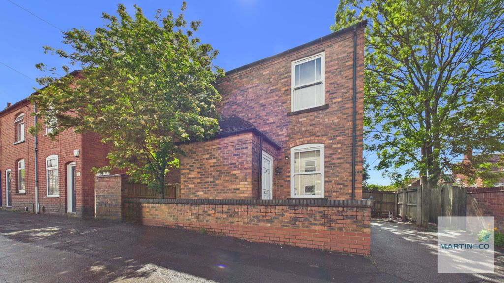 Property photo 1 of 18 Cam03663G0-Pr0269-Still022