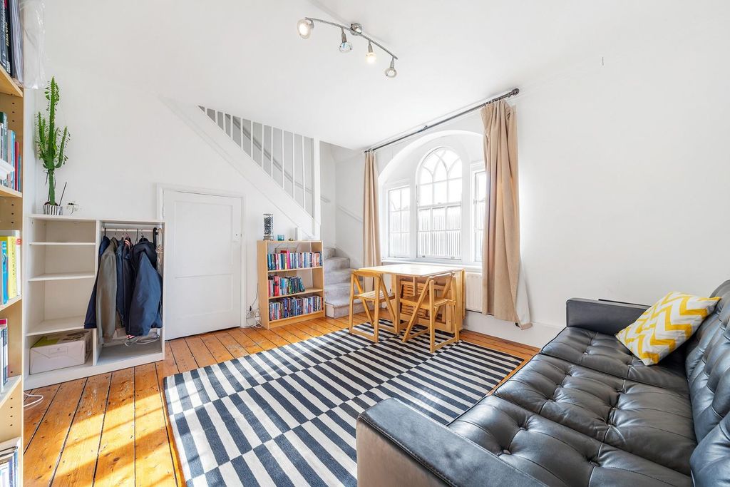 Property photo 2 of 9 Reception.1.Jpg