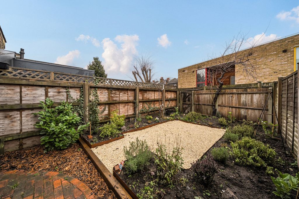 Property photo 3 of 20 Rear Garden