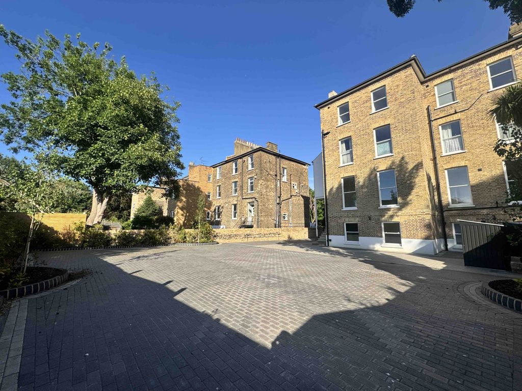 Property photo 3 of 14 Gallery