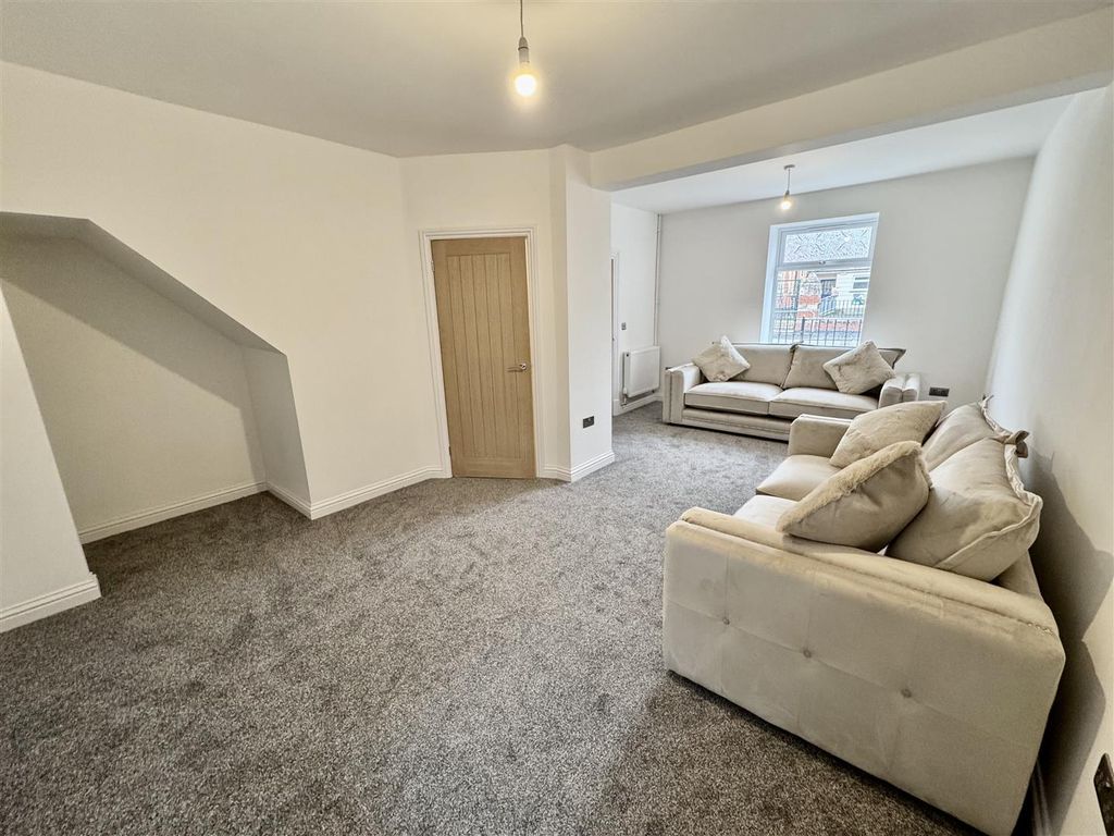 Property photo 2 of 19 Img_0121.Jpeg