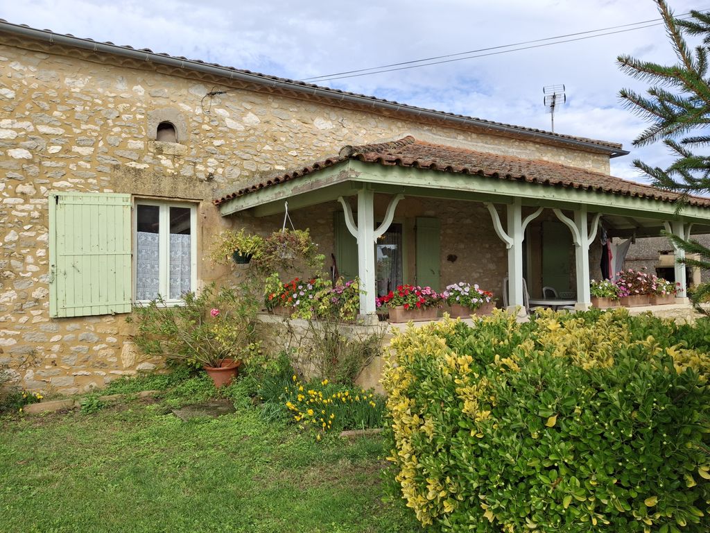 Property photo 2 of 15