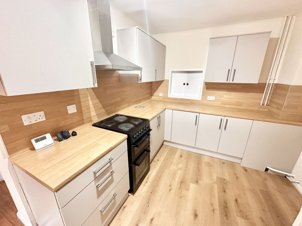 Property photo 2 of 8 Img_8611