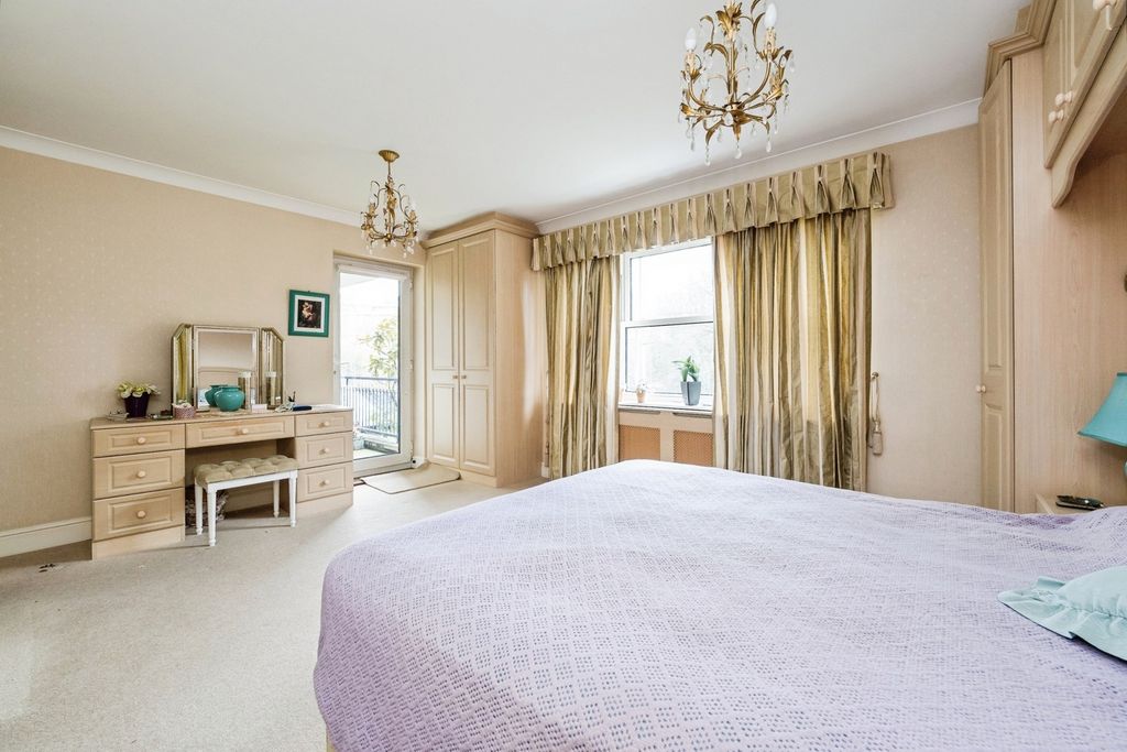 Property photo 3 of 15 Pbox-Img.Jpg